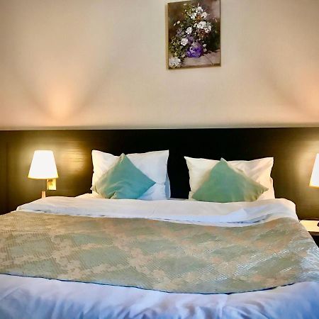 Old Town Mtatsminda Hotel Tbilisi Bagian luar foto