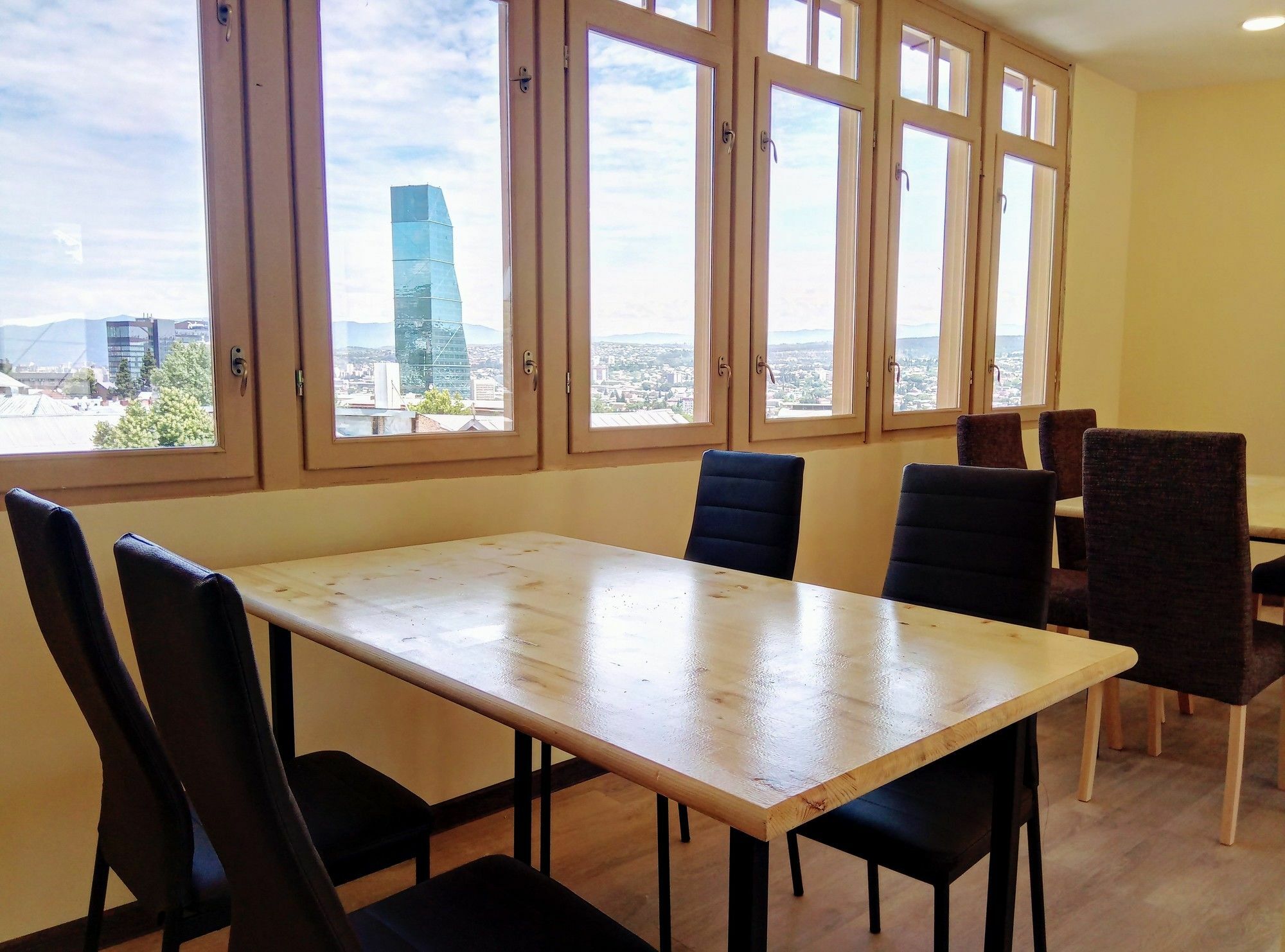 Old Town Mtatsminda Hotel Tbilisi Bagian luar foto
